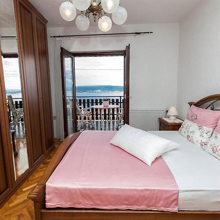 Apartments With A Parking Space Crikvenica - 11307 ภายนอก รูปภาพ