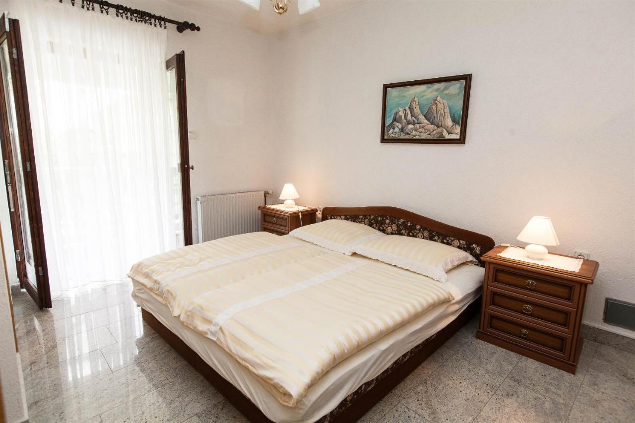 Apartments With A Parking Space Crikvenica - 11307 ภายนอก รูปภาพ